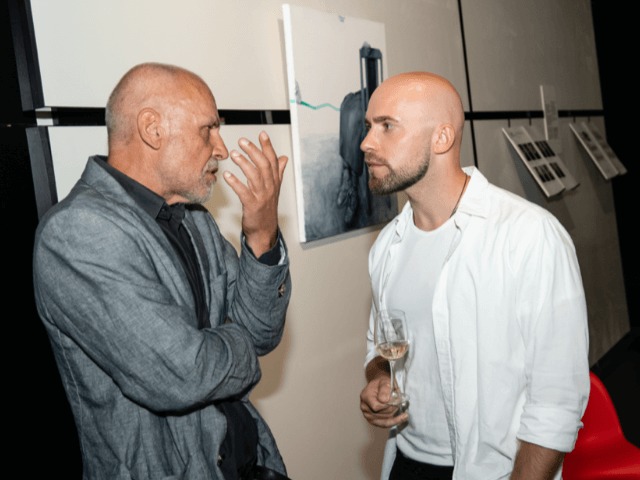 В Киеве открылась уникальная выставка ZLAM: art meets design