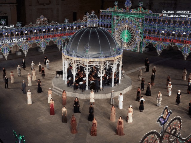 Dior выпустили документальный фильм о "каблуке" Италии — регионе Апулия