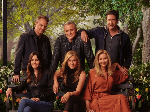 Все-все-все и упитанный Джоуи: Смотрите трейлер спецвыпуска сериала "Друзья" 