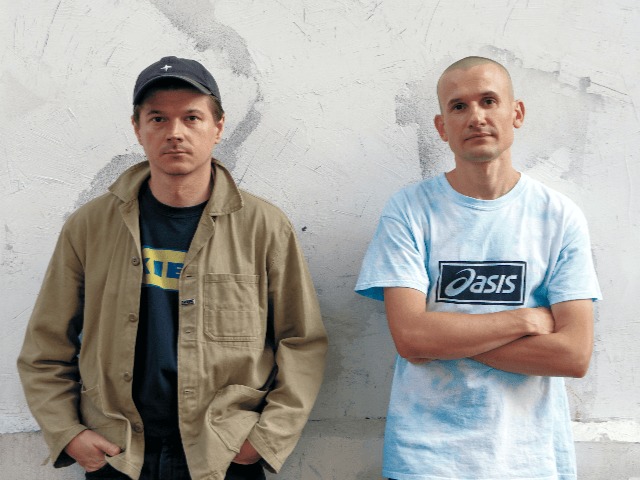 Художник Вова Воротньов та засновник "Схеми" Слава Лепшеєв запустили спільний бренд одягу