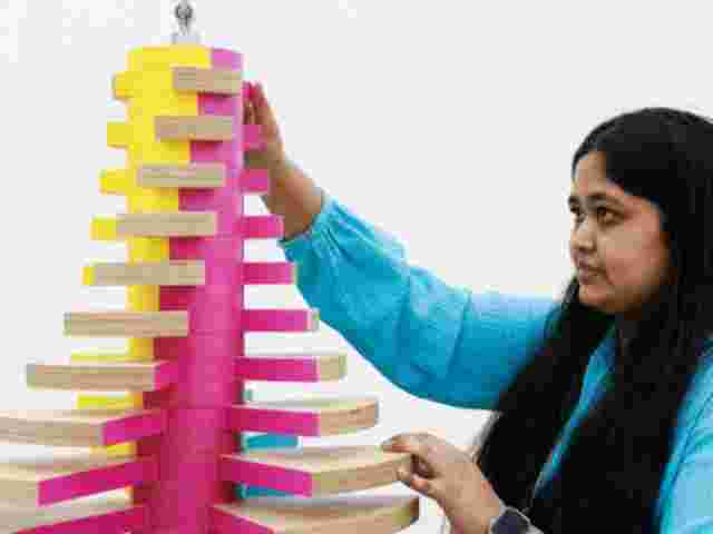 Словник дотику: у Лідсі відкрилася виставка скульптур незрячих та слабозорих митців