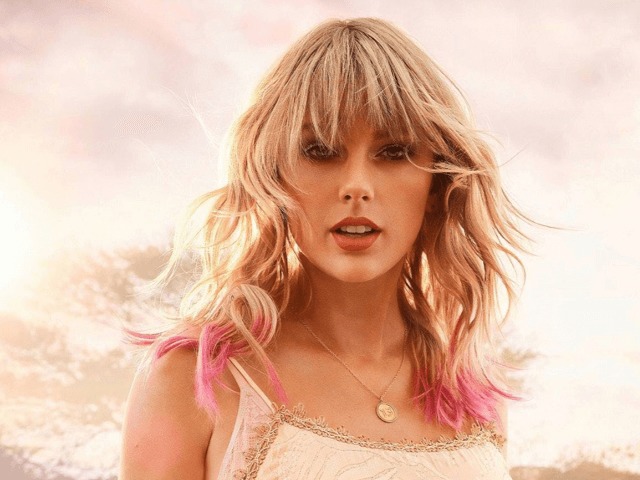 Тейлор Свифт посвятила клип и песню проблемам сексизма на работе