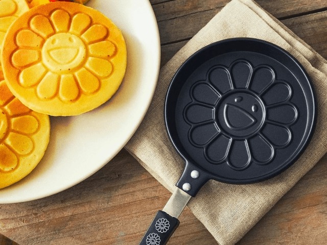 Вещь дня: Сковородка для блинов Такаси Мураками