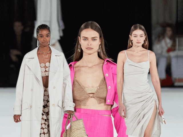 Мода на бежевый: 40 женских образов с мужского показа Jacquemus в Париже