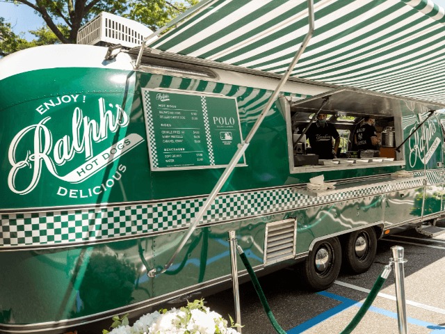 Ralph Lauren запустили в тур по Америке трейлер с хот-догами