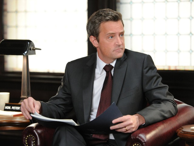 О съемках "Друзей" и наркозависимости: Мэттью Перри напишет автобиографию