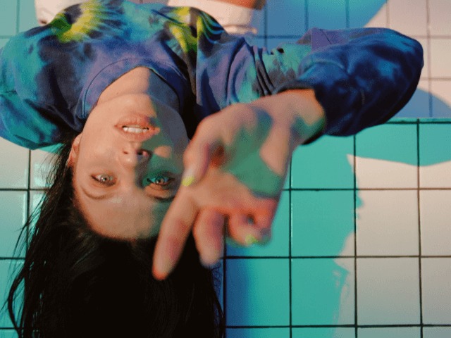 5 вопросов украинской модели Ганне Богдан, которая выпустила свой дебютный трек и клип "Время"