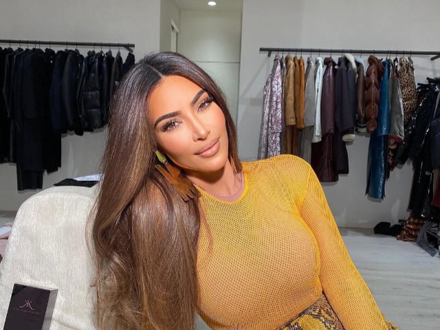 "SKIMS пожертвує на допомогу Україні частину прибутку", — заявила Кім Кардаш'ян